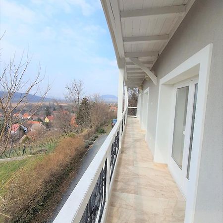 Villa Izabella Badacsonytördemic Eksteriør bilde