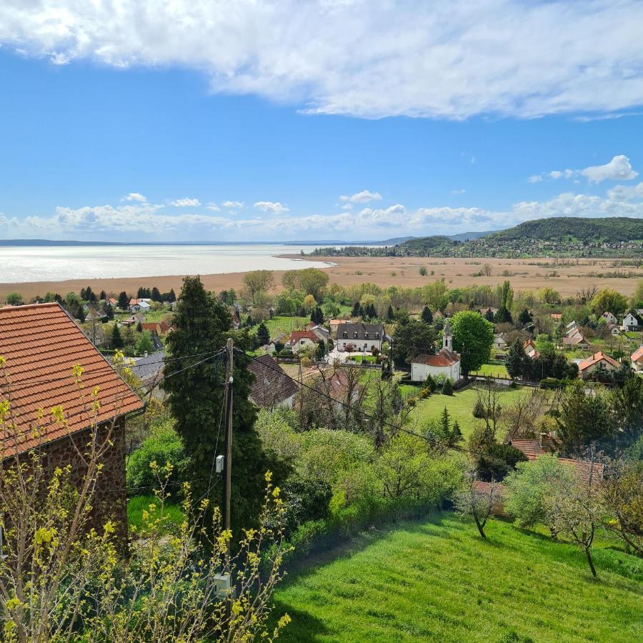 Villa Izabella Badacsonytördemic Eksteriør bilde